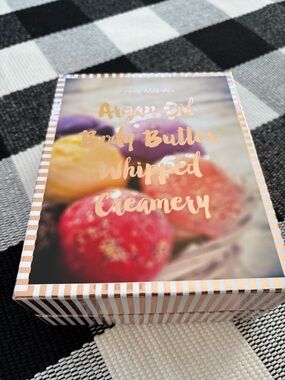 JOSIE MARAN Storage Gift Box